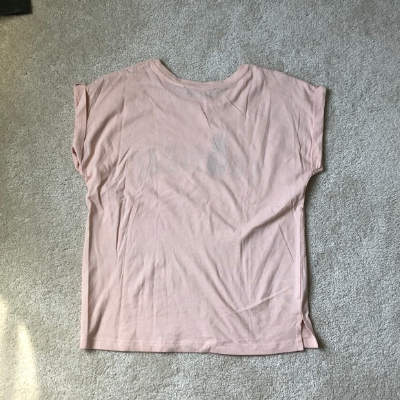 pink tshirt - Picture 2 of 3
